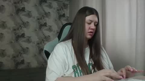 Aletta Oushen online show from February 11, 8:49 am