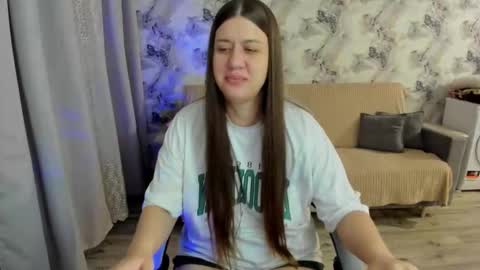 Aletta Oushen online show from October 4, 3:27 pm