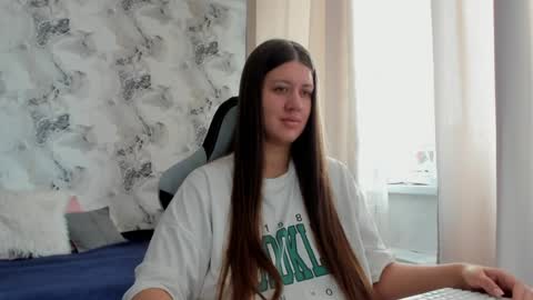 Aletta Oushen online show from July 15, 8:19 am