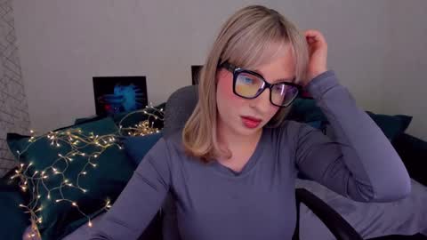 Elisabeth online show from February 10, 4:47 pm