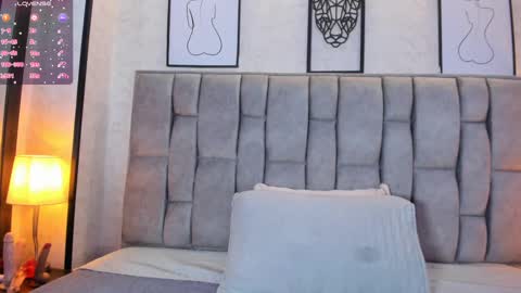 ELISE LEYTON online show from January 14, 6:07 pm