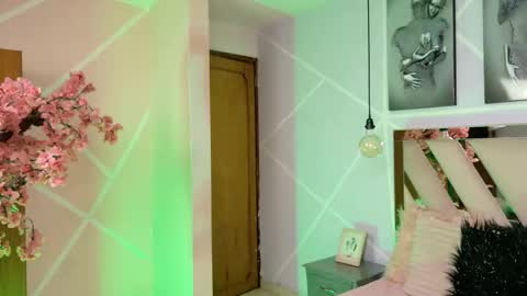 elit noa online show from November 29, 7:40 pm