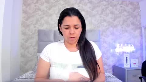 Elizabeth online show from March 6, 7:54 pm