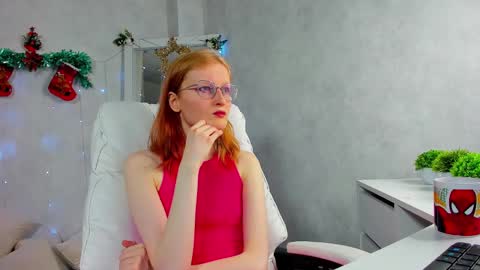 Snapshot of elizabeth_harpper chatting on December 29, 8:33 am Elizabeth online show from December 29, 8:33 am