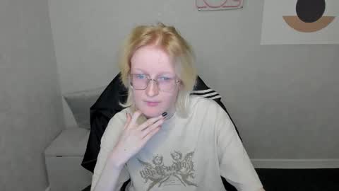 Snapshot of elizabeth_harpper chatting on September 11, 1:39 am Elizabeth online show from September 11, 1:39 am