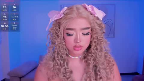 Snapshot of elizabethbennett_ chatting on October 8, 9:30 pm Call me Eli online show from October 8, 9:30 pm