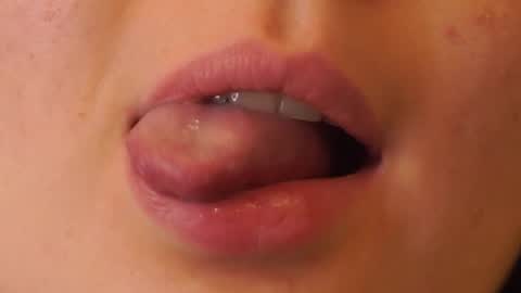 Elizabeth online show from September 18, 6:50 pm