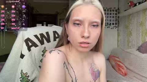 elizabethh_brown online show from March 23, 9:26 am