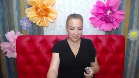ElizabethSho online show from July 14, 2:49 am