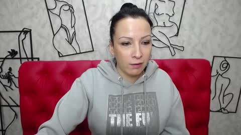 Snapshot of elizabethsho chatting on February 10, 4:30 am ElizabethSho online show from February 10, 4:30 am