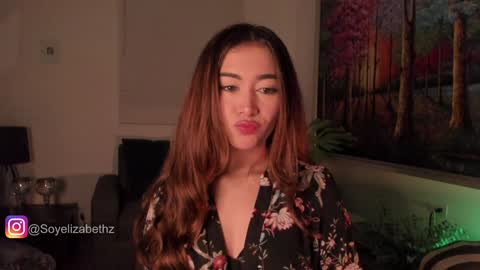 Snapshot of elizabethz chatting on January 21, 1:08 am Tuli online show from January 21, 1:08 am