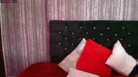 elizabetth_roman online show from July 5, 4:45 pm
