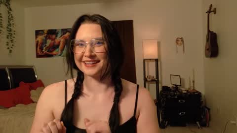 Snapshot of elizacarter chatting on February 2, 3:21 am Eliza online show from February 2, 3:21 am