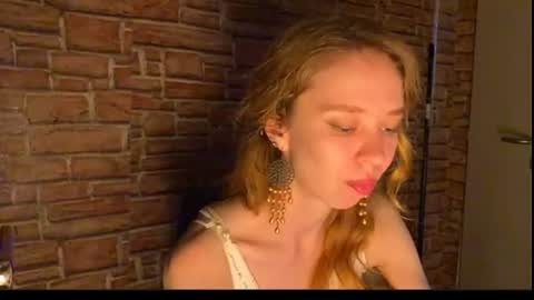 Eliza online show from July 28, 5:35 pm