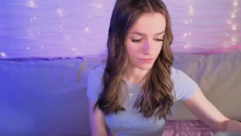 elizzza_ online show from March 26, 5:42 am