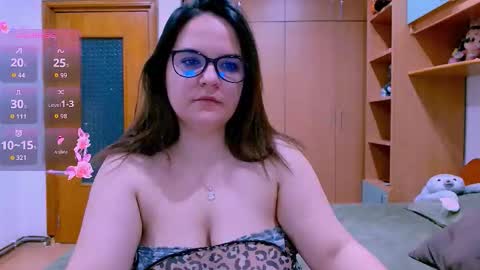 Ella  online show from November 13, 7:46 pm