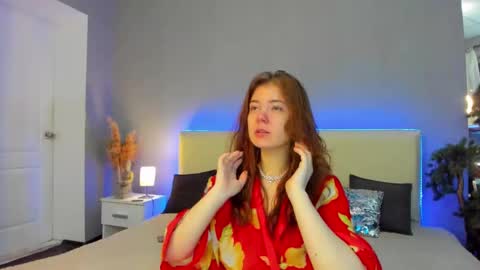 Snapshot of ella_mayers chatting on February 23, 1:56 pm Ella Mayers online show from February 23, 1:56 pm