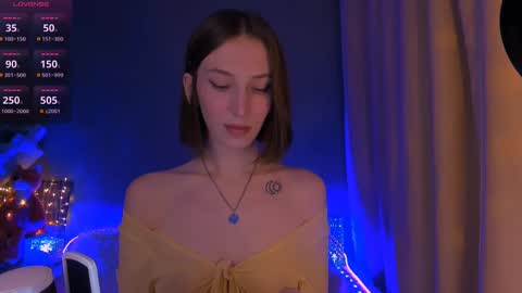 Snapshot of ellaamber chatting on March 9, 10:08 pm ellaamber online show from March 9, 10:08 pm
