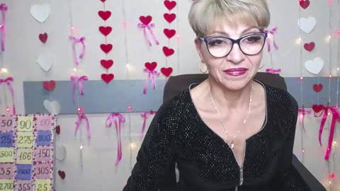 Snapshot of ellabonito chatting on February 28, 4:42 pm EllaBonito online show from February 28, 4:42 pm