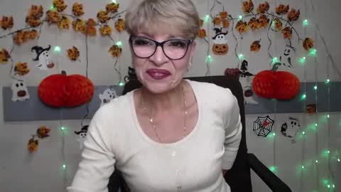 EllaBonito online show from October 29, 6:40 am