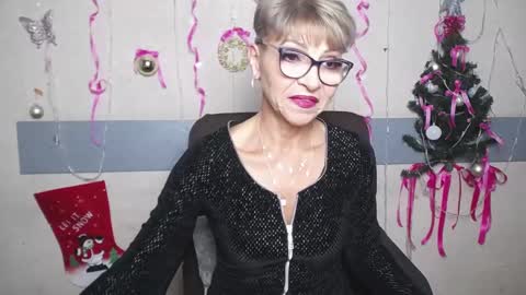 Snapshot of ellabonito chatting on December 26, 6:30 am EllaBonito online show from December 26, 6:30 am