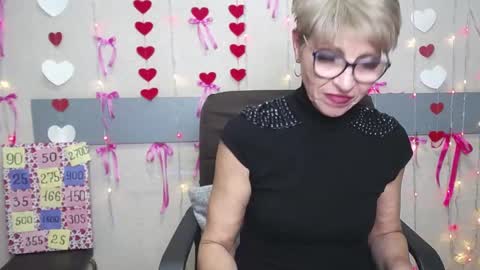 Snapshot of ellabonito chatting on February 19, 4:33 pm EllaBonito online show from February 19, 4:33 pm