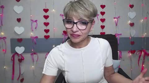Snapshot of ellabonito chatting on January 30, 5:17 pm EllaBonito online show from January 30, 5:17 pm