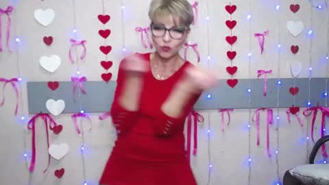 Snapshot of ellabonito chatting on January 21, 7:04 am EllaBonito online show from January 21, 7:04 am