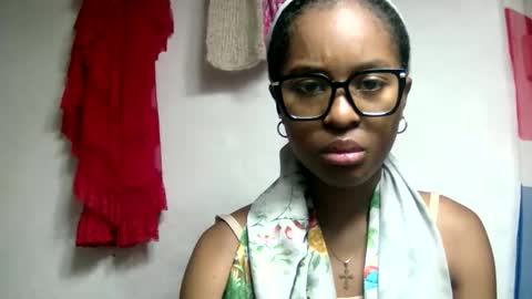 ellah245 online show from February 1, 2:49 pm