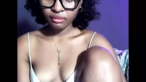 ellah245 online show from June 5, 12:48 am