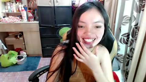 Ellah online show from November 26, 8:59 am