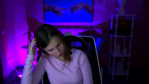 Snapshot of ellahorton chatting on October 7, 6:01 pm Ella online show from October 7, 6:01 pm