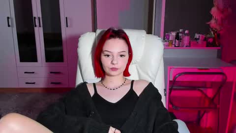 ellales online show from September 26, 10:13 am