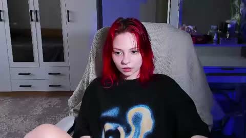 ellales online show from June 12, 8:55 am