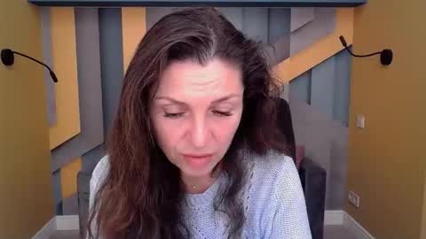 EllaLongs online show from October 29, 12:42 pm