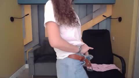 EllaLongs online show from December 18, 7:18 pm