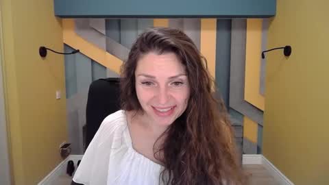Snapshot of ellalongs chatting on December 21, 12:49 pm EllaLongs online show from December 21, 12:49 pm