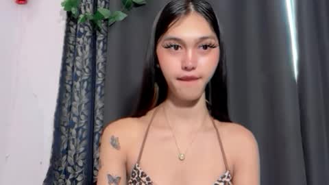 ELLA online show from November 15, 1:17 am