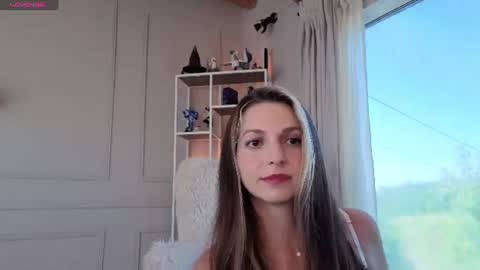 ellaxxxstar online show from June 17, 5:53 am