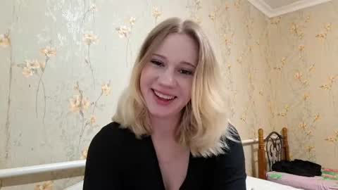 ellaygray online show from July 17, 5:27 pm