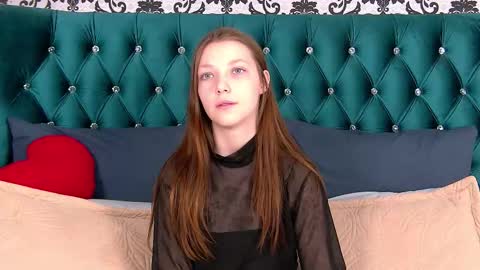 Snapshot of ellenbush chatting on October 10, 7:13 am EllenBush online show from October 10, 7:13 am