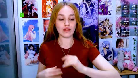 Snapshot of ellie_fire chatting on September 9, 9:58 pm Ellie online show from September 9, 9:58 pm
