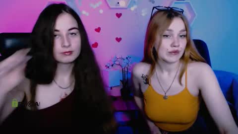 Snapshot of ellie_fire chatting on October 12, 7:49 pm Ellie online show from October 12, 7:49 pm