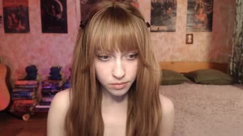 ellie_friendly online show from March 21, 11:37 am