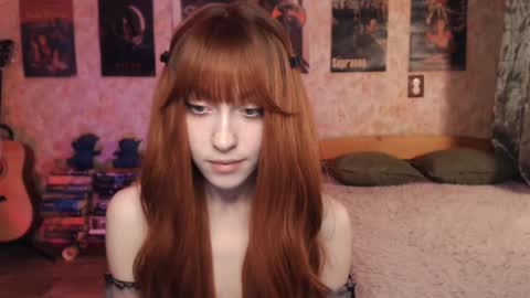 Snapshot of ellie_friendly chatting on September 16, 11:24 pm ellie_friendly online show from September 16, 11:24 pm