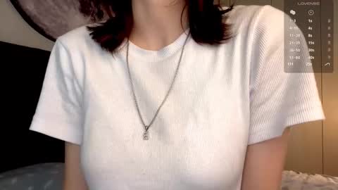 Snapshot of ellie_hollow chatting on September 14, 7:06 am Ellie online show from September 14, 7:06 am