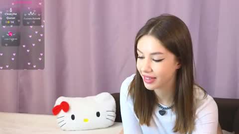 Snapshot of ellie_miller_ chatting on October 14, 8:55 pm ellie online show from October 14, 8:55 pm