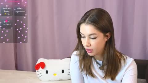 Snapshot of ellie_miller_ chatting on October 13, 8:55 pm ellie online show from October 13, 8:55 pm