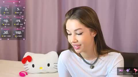 Snapshot of ellie_miller_ chatting on October 1, 8:14 pm ellie online show from October 1, 8:14 pm