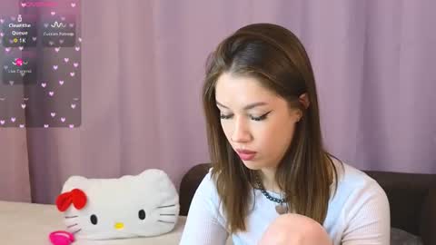 Snapshot of ellie_miller_ chatting on October 7, 8:24 pm ellie online show from October 7, 8:24 pm